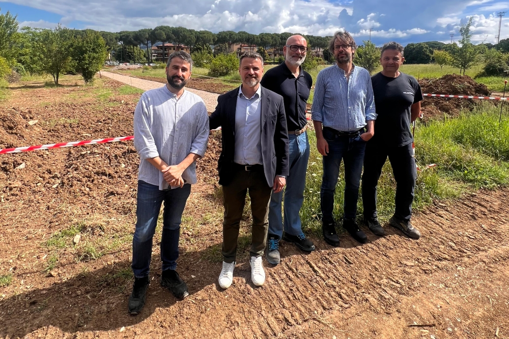 Bagno a Ripoli, il sopralluogo del sindaco Casini al nuovo parco urbano di Sorgane